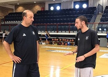 Προπονητής της παιδικής ομάδας μπάσκετ του ΑΣΕ Δούκα ο Π. Δημητρίου