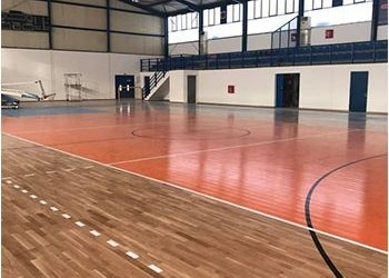 Παραδόθηκε προς χρήση το κλειστό της Πεύκης