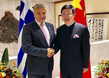 Στη δεξίωση του Κινέζου πρέσβη ο πρόεδρος της ΚΕΔΕ