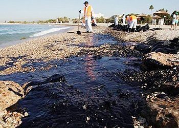 Σαρωνικός: Μπαλάκι οι ευθύνες