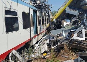 Σύγκρουση τρένων στην Ελβετία - Τουλάχιστον 30 τραυματίες