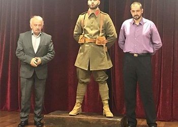 «Η Ευζωνική Στολή το ‘40» από τον Αθλητικό Όμιλο ΣΕΙΡΙΟΣ