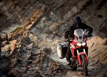 Με την Honda Africa Twin, δώρο το πακέτο εξοπλισμού Travel Pack!