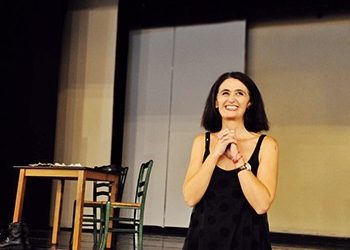 Κατερίνα Βαρδακαστάνη: «Ν’αγαπάς το Φως, την Ομορφιά και τη Γνώση»