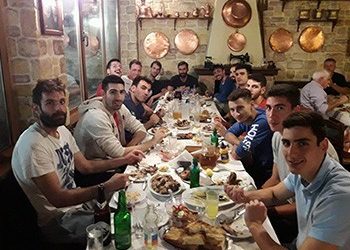 Το οικογενειακό δείπνο του Πανερυθραϊκού
