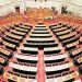 Οι βουλευτές δεν τρώνε ποτέ από τα… σκουπίδια