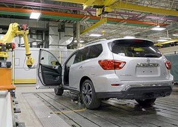 Γιατί η Nissan χτυπάει τις… πόρτες ;