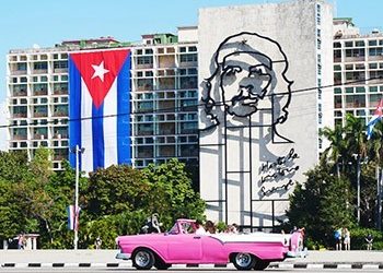 Κούβα: Όλοι πλην των εξής δύο…