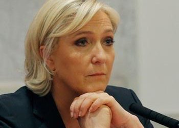 Οι τράπεζες έκλεισαν τους λογαριασμούς της Λεπέν