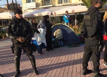 Ένταση στη Μυτιλήνη με πρόσφυγες και καταστηματάρχες