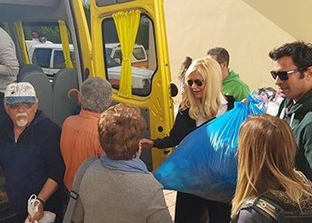 Ανθρωπιστική βοήθεια Αγάπης στους πληγέντες της Μάνδρας