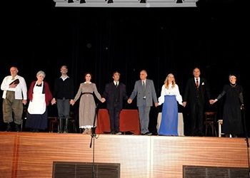 Κατάμεστο το Δημοτικό Θέατρο για τον «Θείο Βάνια»