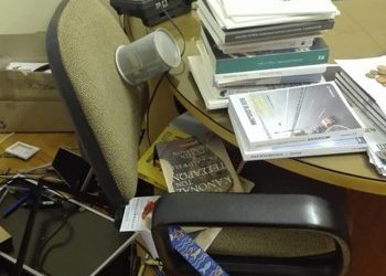 Κουκουλοφόροι εισέβαλαν στα γραφεία της Ένωσης Συντακτών Θεσσαλονίκης