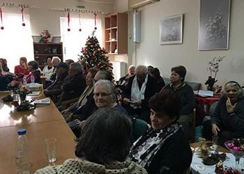Χριστουγεννιάτικη ατμόσφαιρα στο ΚΑΠΗ Νέας Ερυθραίας