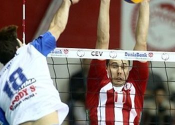 Πάλεψε η Κηφισιά αλλά έχασε 3-0 σετ από τον Ολυμπιακό