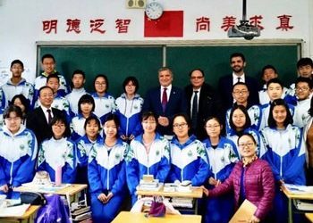 Στην αδελφοποιημένη με το Μαρούσι Zaoyang