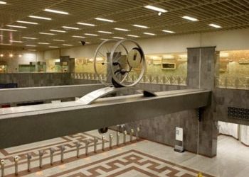 Παιδί έπεσε στις ράγες στο μετρό στο Σύνταγμα