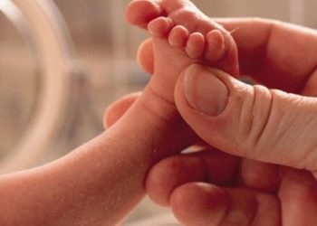 Εγκατέλειψαν βρέφος έξω από νηπιαγωγείο στο Μαρούσι