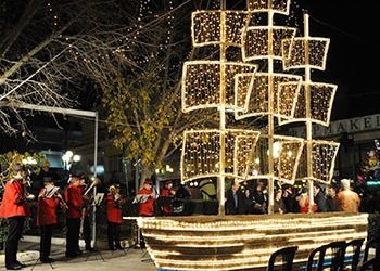 Φώτισαν… Χριστούγεννα στον Δήμο Λυκόβρυσης-Πεύκης