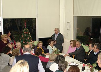 O Δήμαρχος στην κοπή της Πίτας του Δ΄ΚΑΠΗ