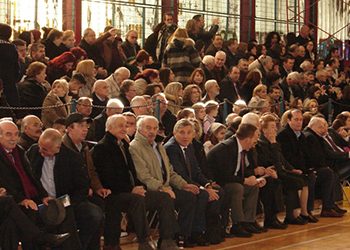 Ο Δήμαρχος στην Κοπή της Πίτας των Σαρακατσαναίων