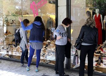 Έμποροι: Στα περσινά επίπεδα η κίνηση την Κυριακή