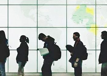 Μετανάστευση νέων: Μόνιμη πληγή