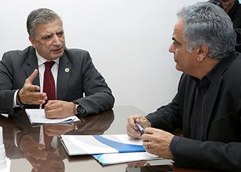 «Νερό στο κρασί» από Σκουρλέτη για απλή αναλογική