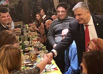 Σε αποκριάτικο κλίμα εργαζόμενοι και δήμαρχος