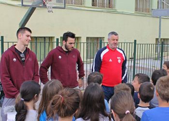 Επίσκεψη στο 1ο Δημοτικό Σχολείο Ν. Ερυθραίας ο Πανερυθραϊκός