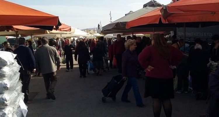 Κοσμοσυρροή στην Πασχαλινή διάθεση αγροτικών προϊόντων