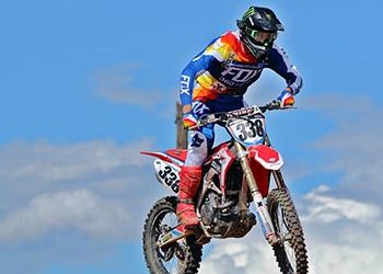 Επικράτηση του Παναγιώτη Κουζή με Honda CRF450R στον 3ο αγώνα motocross