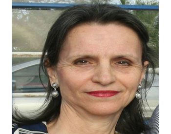 «Στείρα και επιπόλαιη η κριτική Κούκουζα»