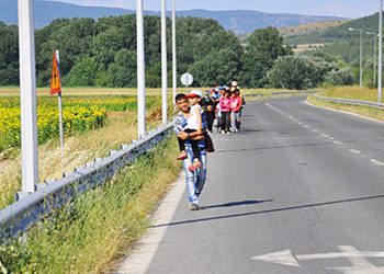 Έφτασαν οι πρώτοι Κούρδοι πρόσφυγες