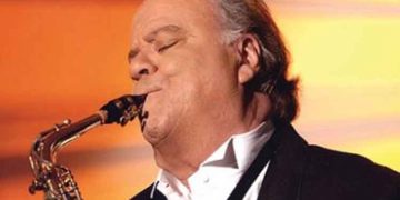 Γιώργος Κατσαρός