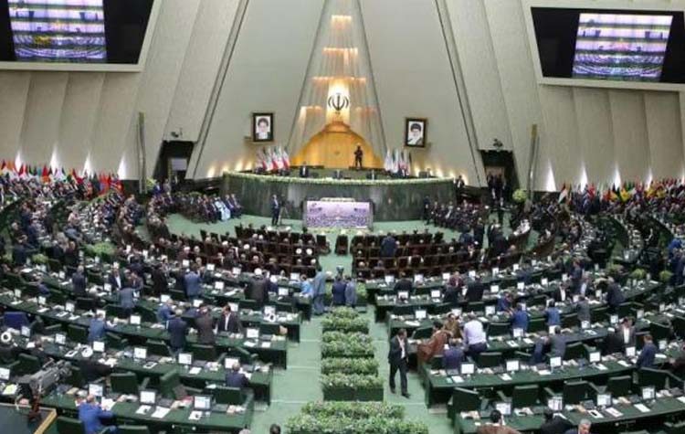 Ιράν: «Ο Τραμπ καταλαβαίνει μόνο τη γλώσσα της ισχύος»