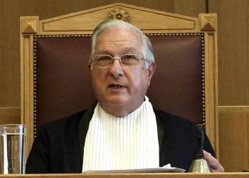 Παραιτήθηκε ο προέδρος του ΣτΕ Νίκος Σακελλαρίου