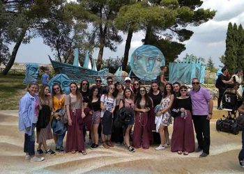 Ξεπέρασε τα σύνορα η «Αντιγόνη» από το 1ο ΓΕΛ Πεύκης