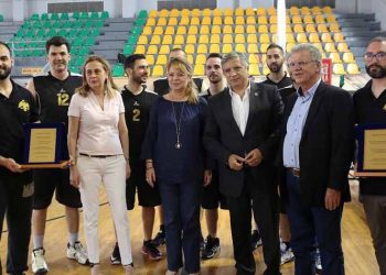 Στο Μαρούσι ο φιλανθρωπικός αγώνας Αρχιεπισκοπής - Μικτής Τύπου