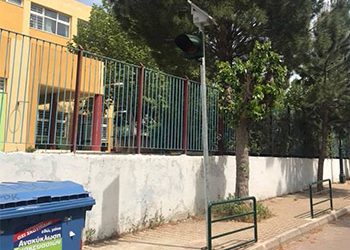 Φωτεινός παλλόμενος σηματοδότης για τους μαθητές του 1ου Δημοτικού και του 2ου Νηπιαγωγείου