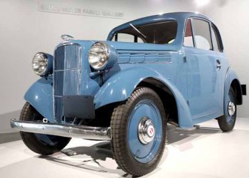 H Nissan στην έκθεση Ιαπωνικών ιστορικών αυτοκινήτων, στο Μουσείο Αυτοκινήτου του Petersen