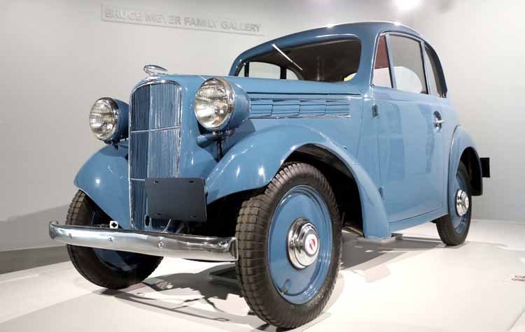 H Nissan στην έκθεση Ιαπωνικών ιστορικών αυτοκινήτων, στο Μουσείο Αυτοκινήτου του Petersen