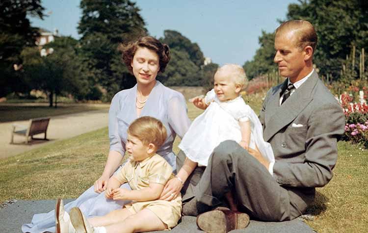 Η βασιλική οικογένεια της Αγγλίας και η Ελλάδα