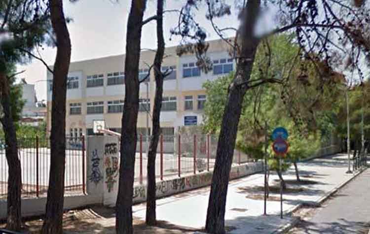 Δικαστικό «φρένο» στην κάτοικο που ζήτησε να υψωθεί μάντρα 4 μέτρων στο 13ο δημοτικό