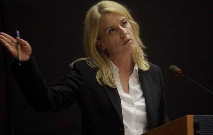 Ξέσπασμα Δούρου: «Ευθύνες δημάρχων για τα απορρίμματα»