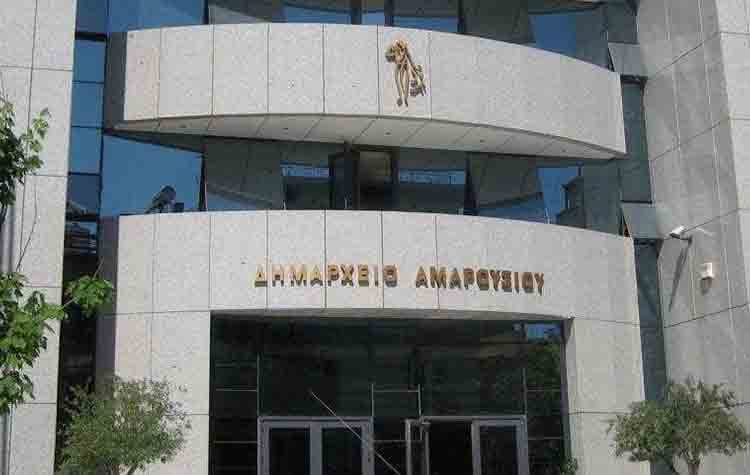 «Δεν ζητάμε άδεια από κανένα κόμμα για τις απόψεις μας»