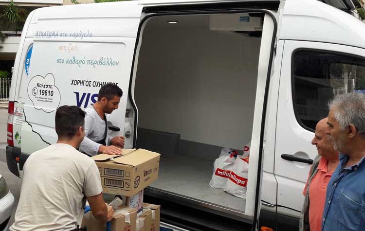 Παράδοση ειδών πρώτης ανάγκης στο «Χαμόγελο του Παιδιού»