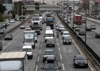 Τροχαίο στην κάθοδο της Κηφισίας στο ύψος του Νέου Ψυχικού