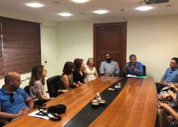 Νέοι εργαζόμενοι σε Παιδικούς και Κοινωνικό Φαρμακείο