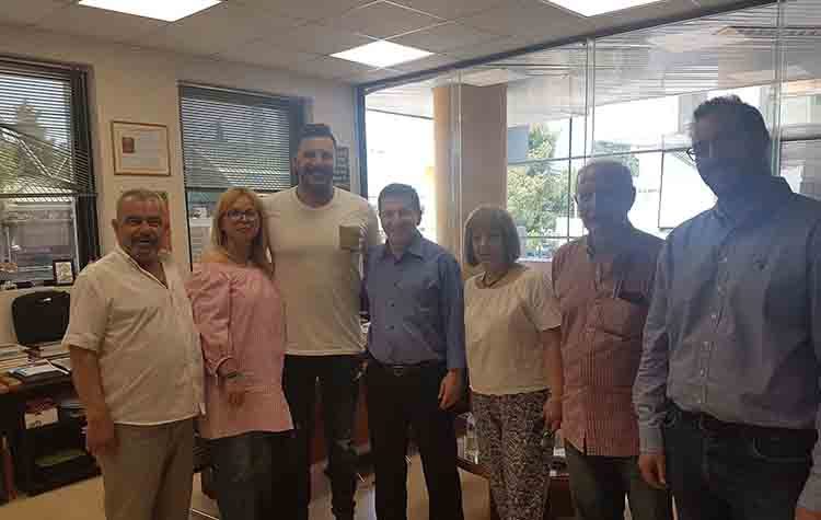 Ο Δήμος τίμησε τον Ηρακλειώτη πρωταθλητή Ευρώπης στο πόλο Κωνσταντίνο Μουρίκη